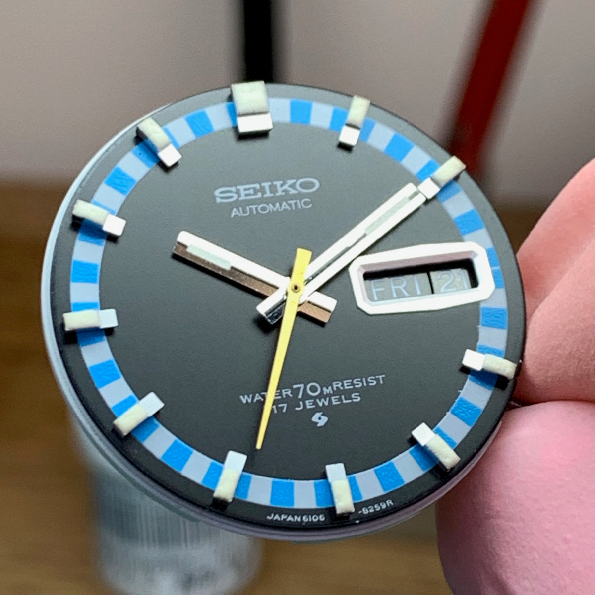 Servicing a Seiko Rally 6106-8227 – ClockSavant