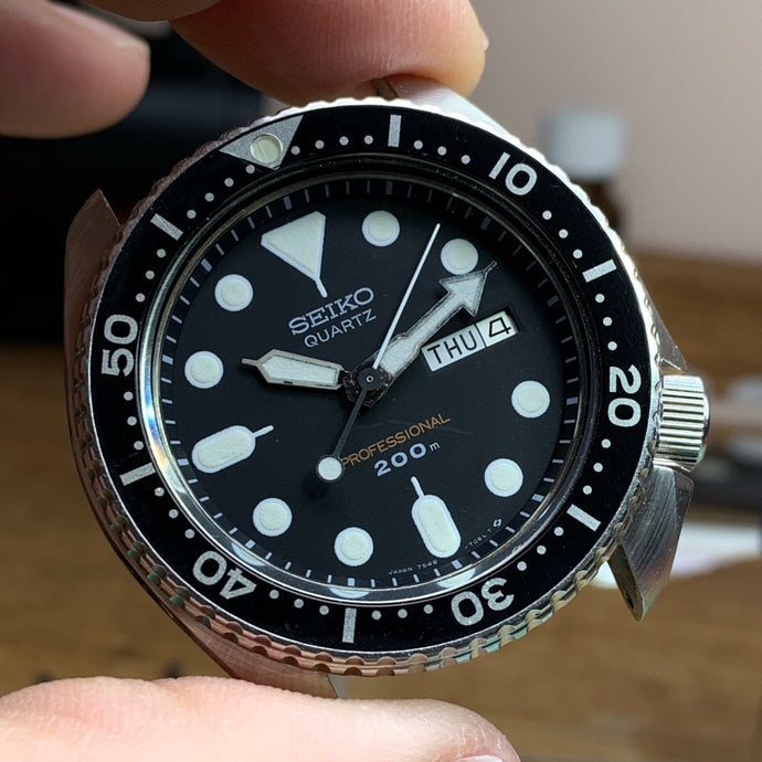 Servicing a vintage Seiko 7548-7010 quartz divers watch